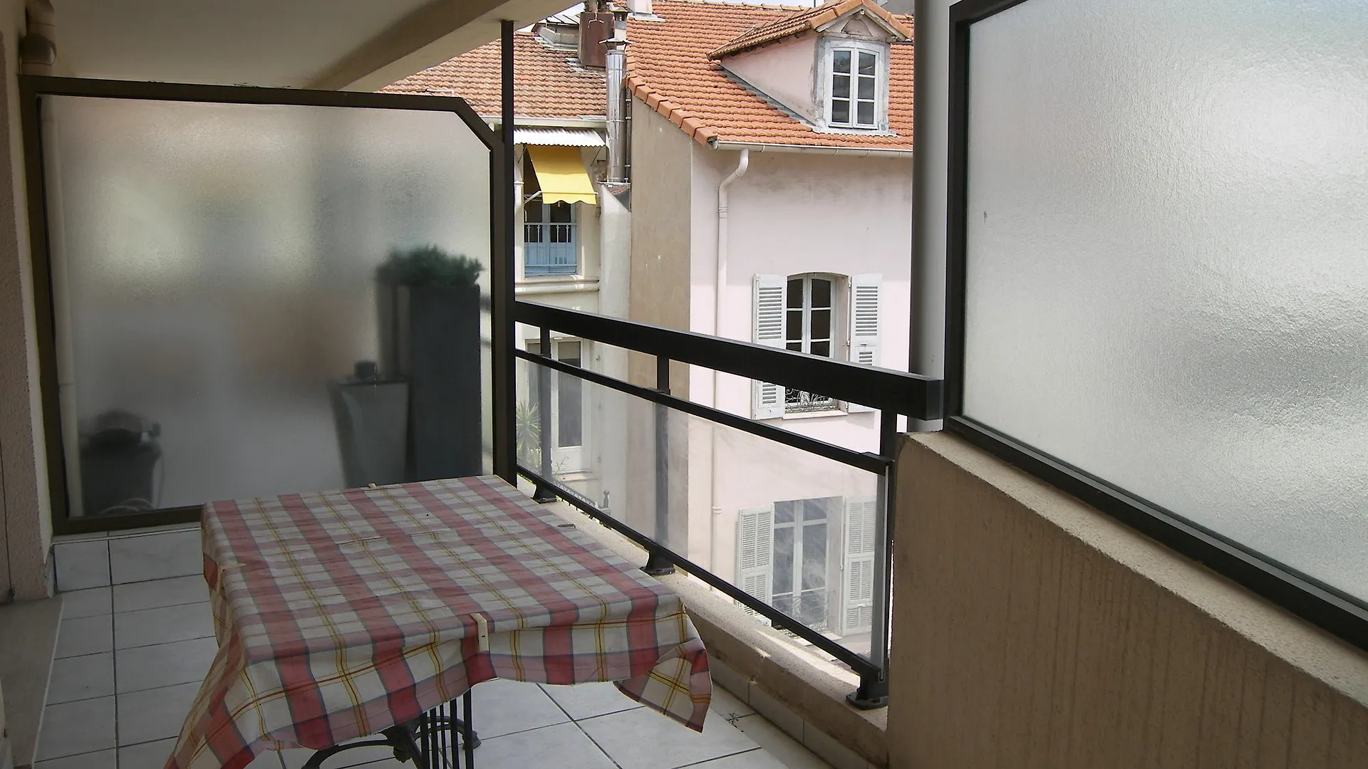 Apartament 4 Minutes Walk To Palais Festivals Cannes