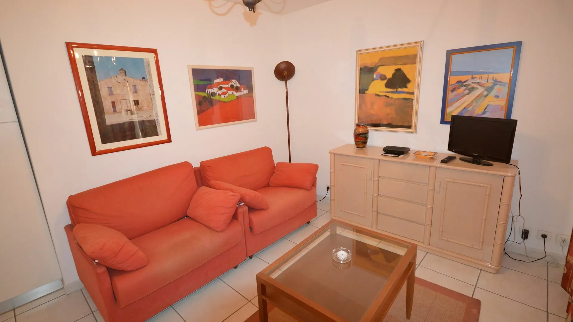 Apartament 4 Minutes Walk To Palais Festivals Cannes Francja